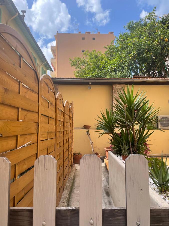 Appartement 30M2 Cosy Avec Terrasse Menton Exterior foto